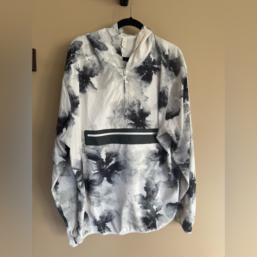 Lululemon Men's XXL Anorak Rain Jacket Waterproof Black White Watercolor Print
